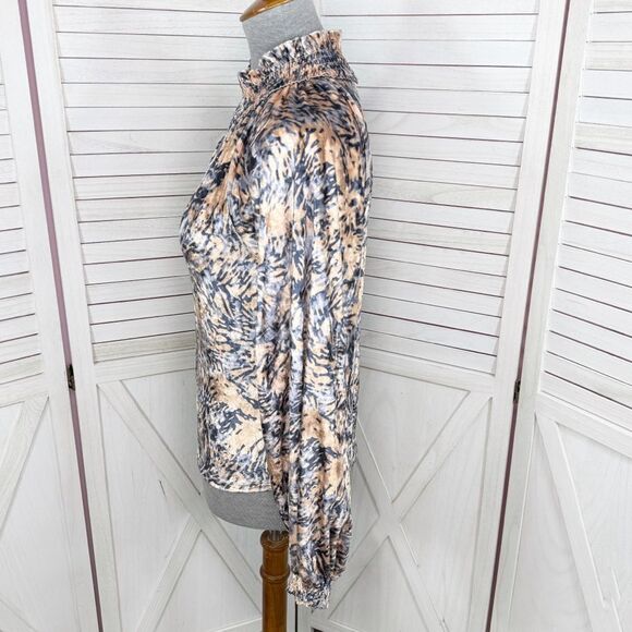 Free People Go Get Em Crushed Velvet Balloon Sleeve Blouse Tan Blue Small - Picture 3 of 15